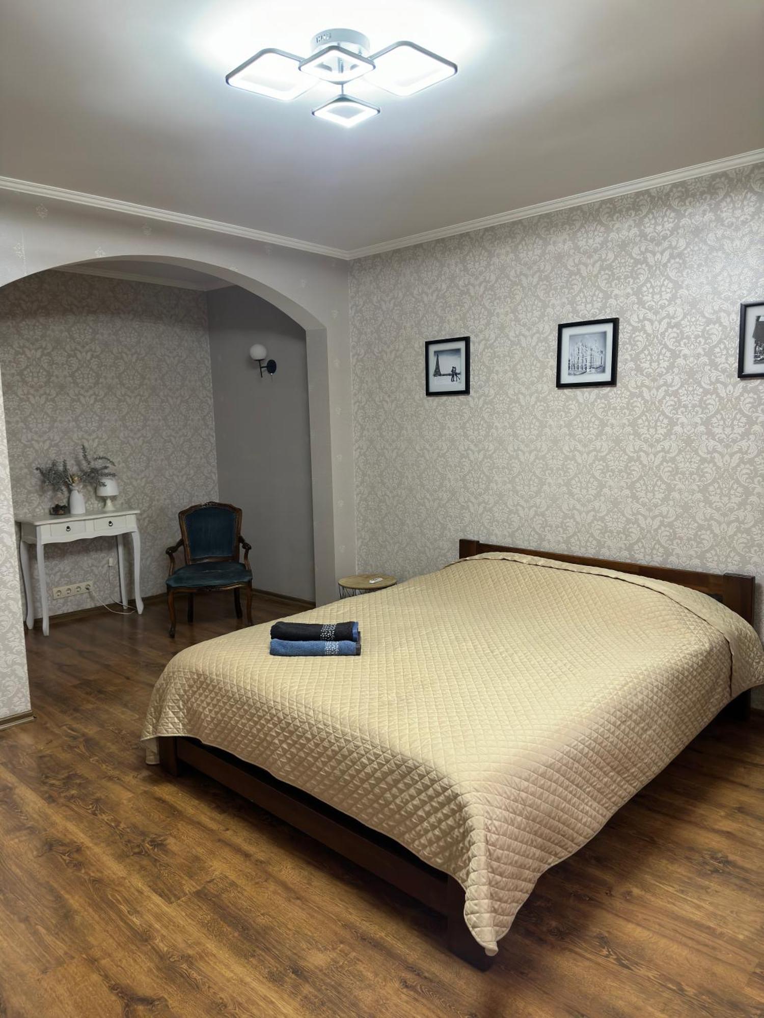 1Кім В Центрі,Вул.Набережна Rivne Exterior foto